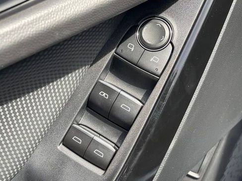 Used 2026 Chevrolet Equinox RS AWD/4WD image 16