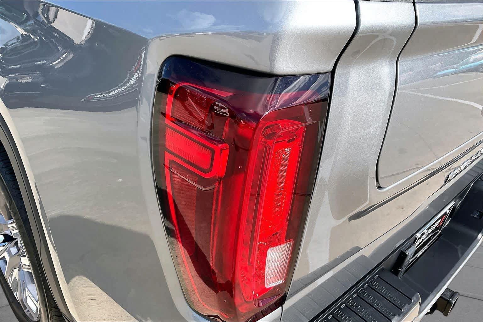 Used 2024 GMC Sierra 1500 Denali w/ Denali Reserve Package AWD/4WD image 28