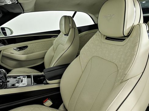 Used 2022 Bentley Continental GT AWD/4WD image 23