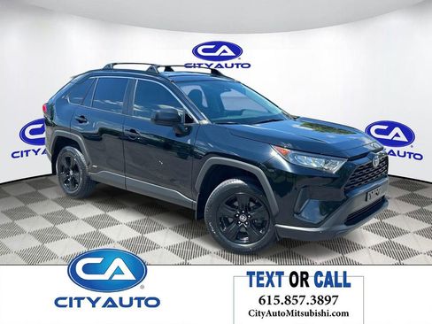 Used 2022 Toyota RAV4 LE AWD/4WD image 1