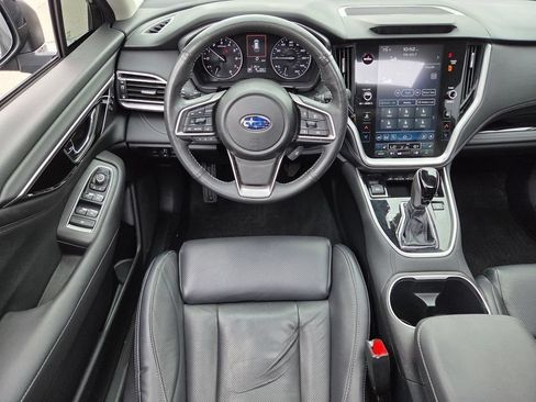 Used 2023 Subaru Outback Touring AWD/4WD image 4