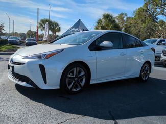 Used 2020 Toyota Prius XLE video 2