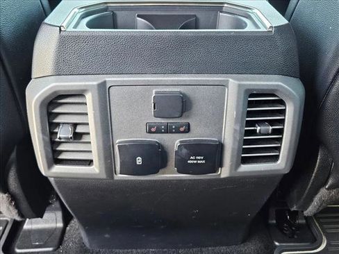 Used 2018 Ford F150 Raptor w/ Equipment Group 802A Luxury AWD/4WD image 18