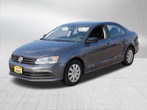 Used 2015 Volkswagen Jetta S FWD image 3