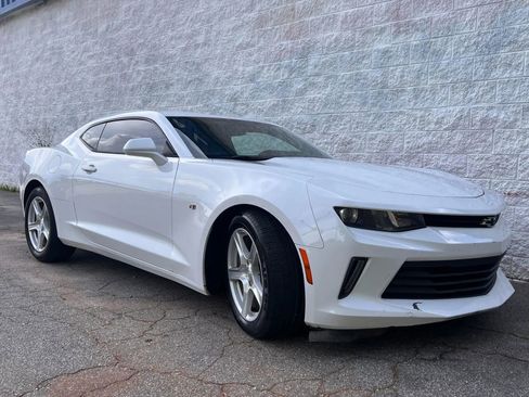 Used 2017 Chevrolet Camaro LT w/ Technology Package RWD image 1