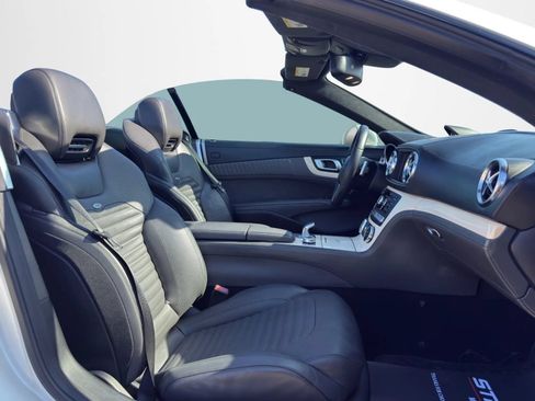 Used 2013 Mercedes-Benz SL 550 w/ Premium Pkg image 21