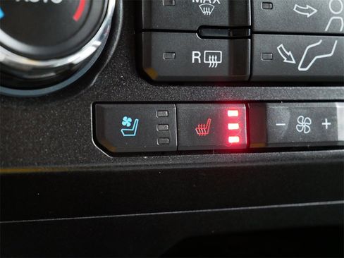 Certified 2020 Ford F550 4x4 SuperCab Super Duty image 25