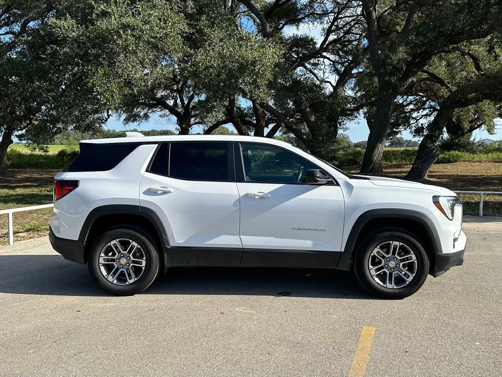 Used 2026 GMC Terrain Elevation AWD/4WD image 4