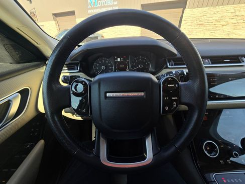 Used 2019 Land Rover Range Rover Velar S image 8