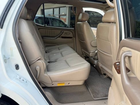 Used 2002 Toyota Sequoia Limited AWD/4WD image 96