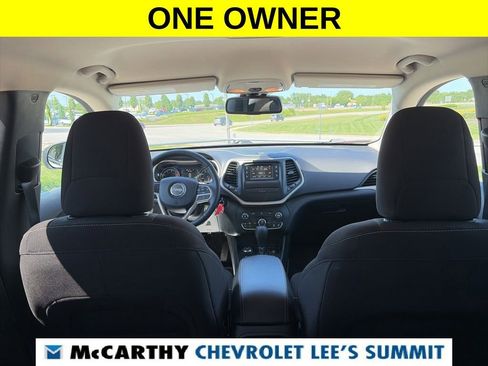 Used 2017 Jeep Cherokee Latitude w/ Cold Weather Group AWD/4WD image 36