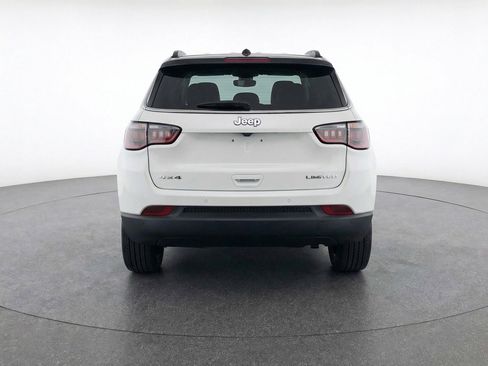 Used 2025 Jeep Compass Limited image 7