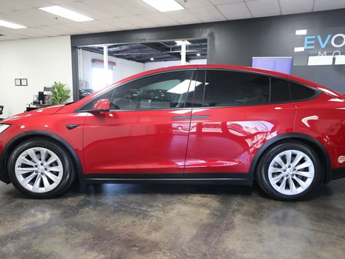 Used 2020 Tesla Model X Long Range AWD/4WD image 11