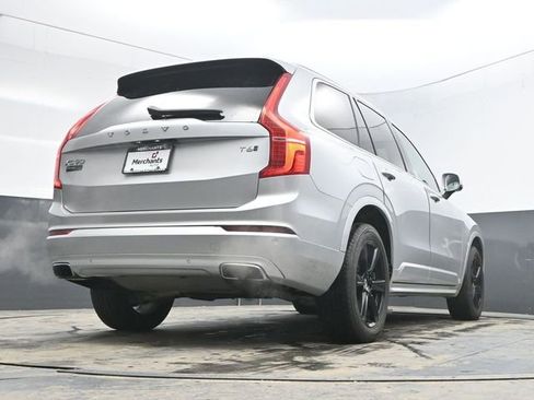 Used 2021 Volvo XC90 T6 Momentum image 42
