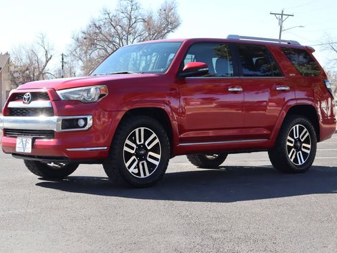Used 2015 Toyota 4Runner Limited image 11
