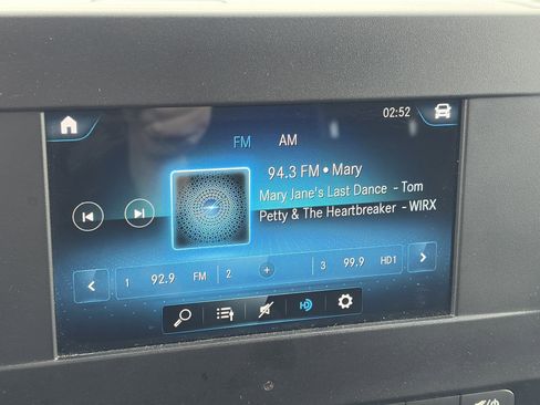 Used 2023 Mercedes-Benz Sprinter 144 Cargo image 23