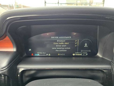 Used 2021 Lincoln Nautilus Reserve w/ Monochromatic Package image 16