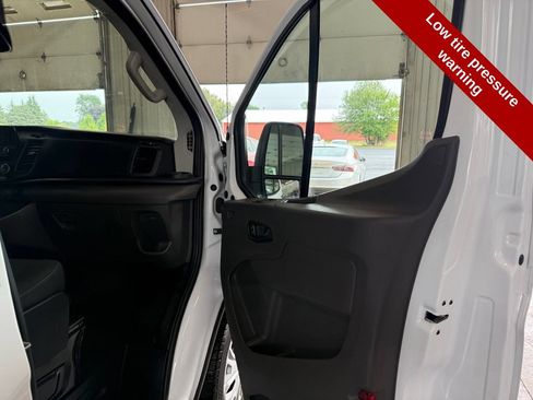 Used 2025 Ford Transit 250 Low Roof w/ Exterior Upgrade Package RWD image 40