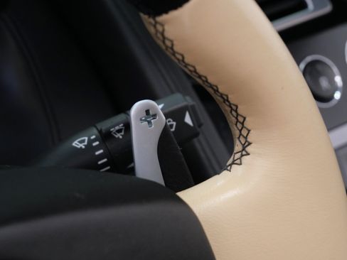 Used 2008 Aston Martin DB9 Volante RWD image 28