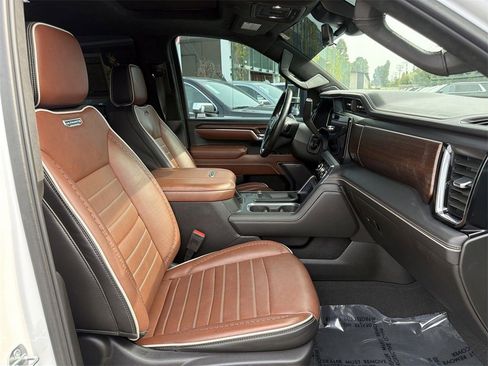 Used 2024 GMC Sierra 2500 Denali Ultimate image 32