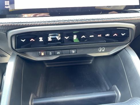 New 2026 Jeep Cherokee Limited AWD/4WD image 27