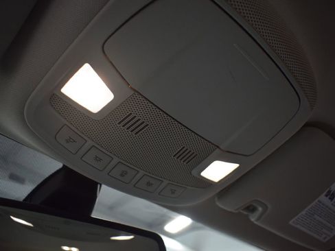 Used 2020 Ford Fusion SE image 34