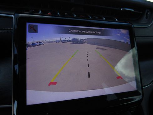 Used 2021 Jeep Grand Cherokee L Limited image 23