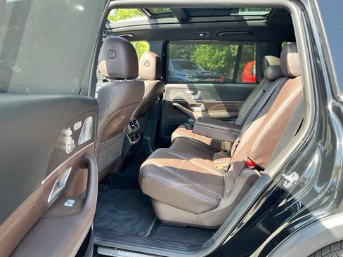 Used 2022 Mercedes-Benz GLS 450 4MATIC image 19