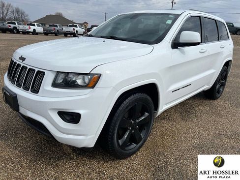 Used 2015 Jeep Grand Cherokee Altitude image 1