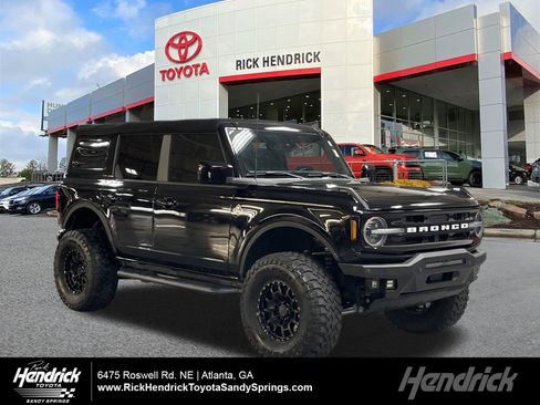 Used 2022 Ford Bronco Outer Banks image 1