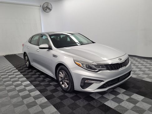 Used 2020 Kia Optima LX FWD image 13