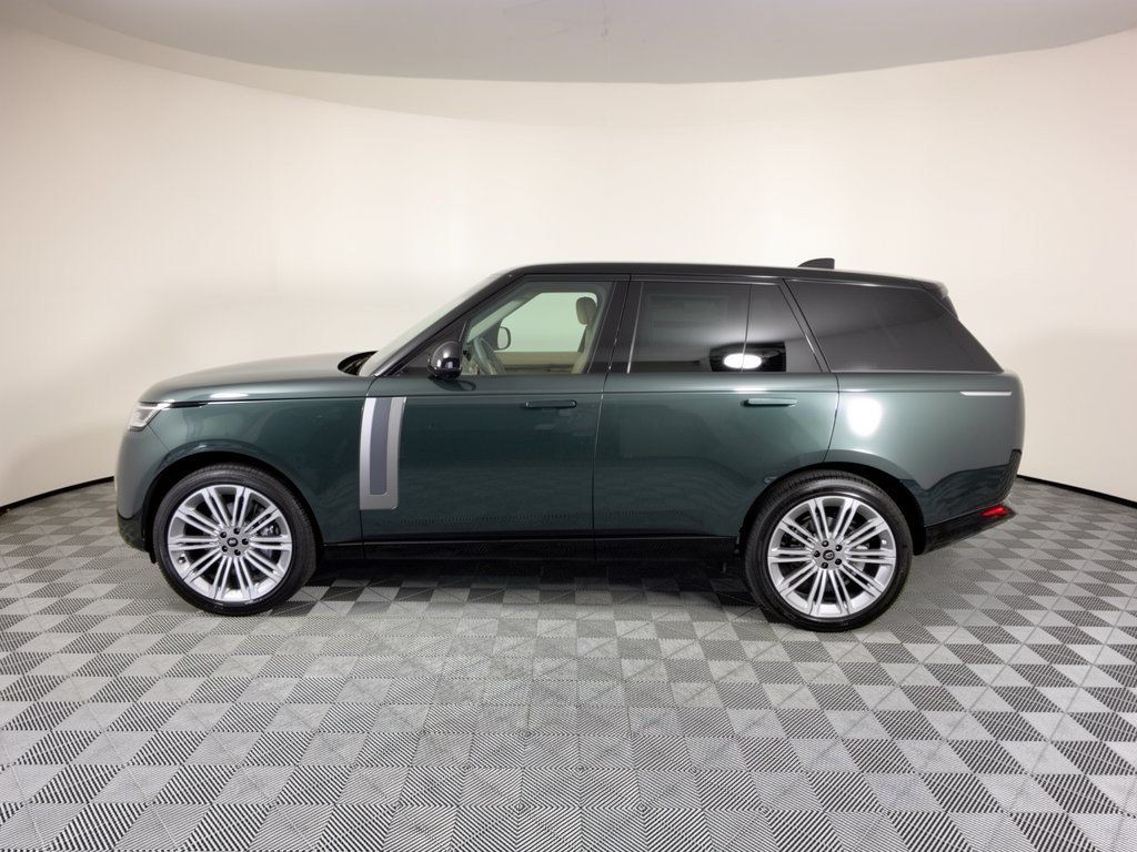 New 2027 Land Rover Range Rover SE AWD/4WD image 2