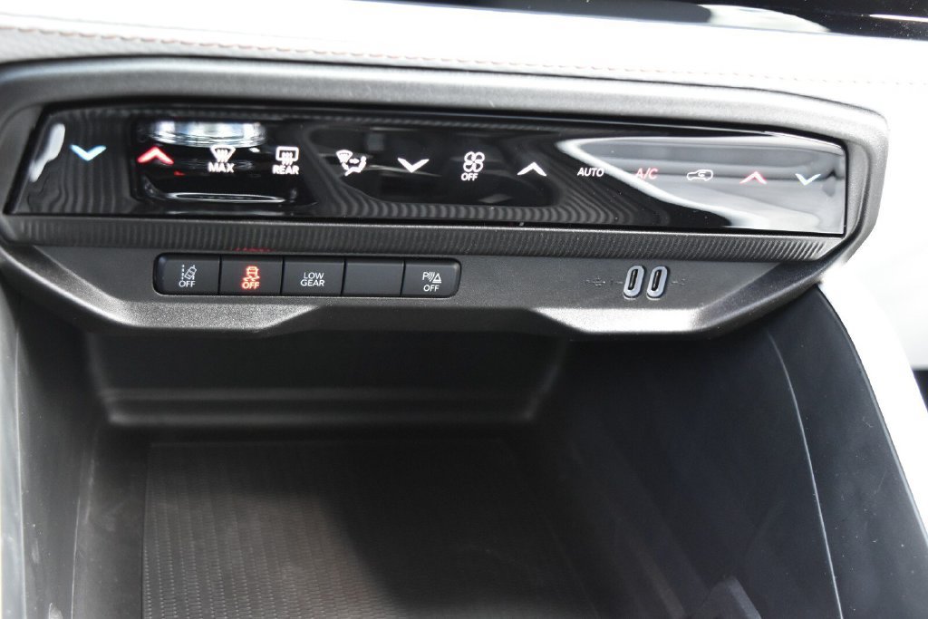 New 2026 Jeep Cherokee Overland AWD/4WD image 22