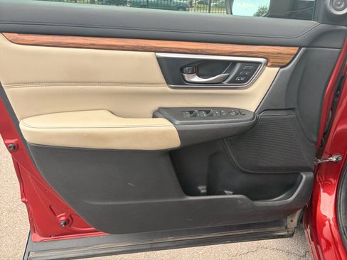 Used 2017 Honda CR-V Touring image 12