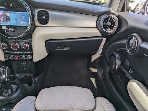 Used 2022 MINI Cooper S w/ Signature Upholstery Package FWD image 17