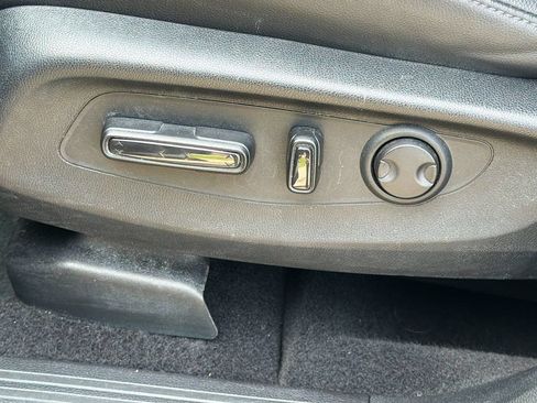 Used 2025 Honda CR-V EX-L image 27
