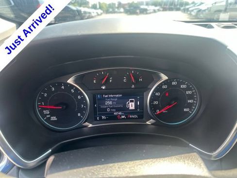 Used 2023 Chevrolet Equinox LT FWD image 11