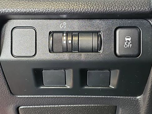 Used 2016 Subaru Impreza 2.0i AWD/4WD image 30