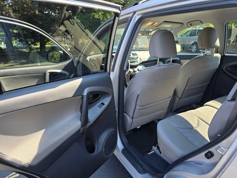 Used 2009 Toyota RAV4 4WD image 9