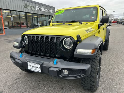Used 2023 Jeep Wrangler Unlimited w/ Cold Weather Group image 13