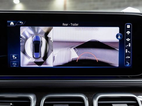 Used 2024 Mercedes-Benz GLS 63 AMG 4MATIC image 20