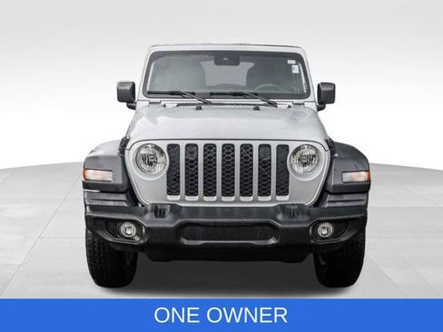 Used 2024 Jeep Wrangler Unlimited Sport AWD/4WD image 3
