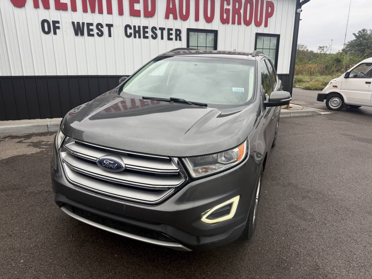 Used 2015 Ford Edge SEL w/ Equipment Group 201A AWD/4WD image 2