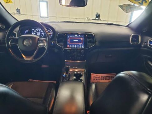 Used 2020 Jeep Grand Cherokee Altitude image 10