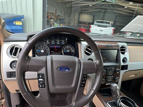 Used 2013 Ford F150 Lariat w/ Lariat Chrome Pkg AWD/4WD image 14