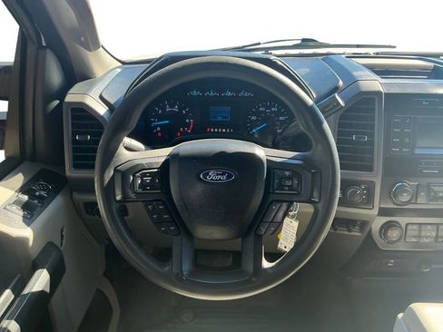 Used 2019 Ford F250 XL w/ Power Equipment Group image 18