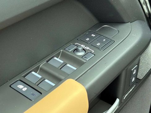 New 2026 Land Rover Defender 110 S AWD/4WD image 16