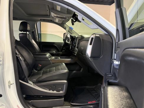 Used 2017 GMC Sierra 3500 Denali w/ Duramax Plus Package AWD/4WD image 15
