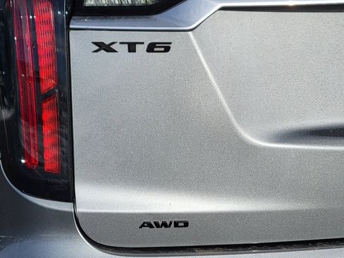 Used 2023 Cadillac XT6 Sport w/ Technology Package image 14