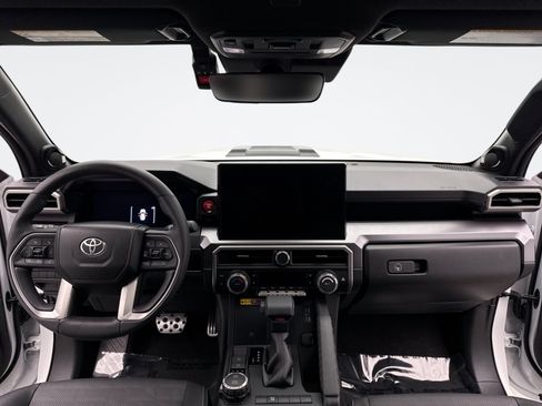 Used 2025 Toyota 4Runner TRD Sport Premium AWD/4WD image 14